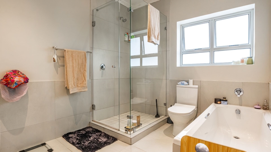 To Let 3 Bedroom Property for Rent in Bishopscourt Western Cape